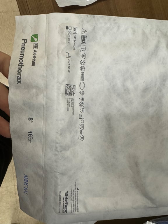 AK-01500 - Arrow Pneumothorax Catheter