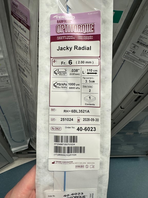 RH*6BL3521A - RADIFOCUS OPTITORQUE Angiographic Catheter