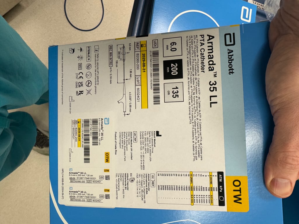 B2060-200 - Armada 35 LL PTA Catheter 6 mm x 200 mm x 135 cm / Over-The-Wire