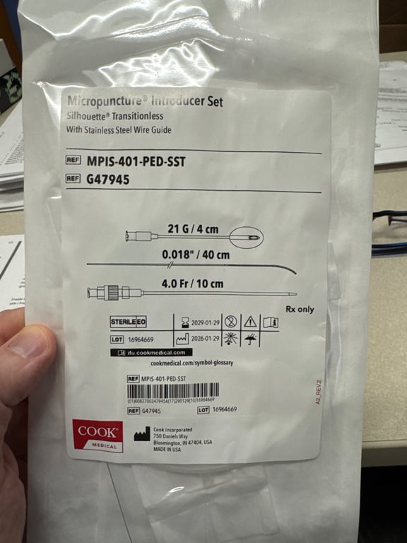 MPIS-401-PED-SST - Micropuncture Introducer Set Silhouette Transitionless With Stainless Steel Wire Guide